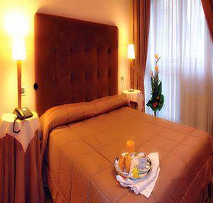 Ponte Milvio 3* Roma