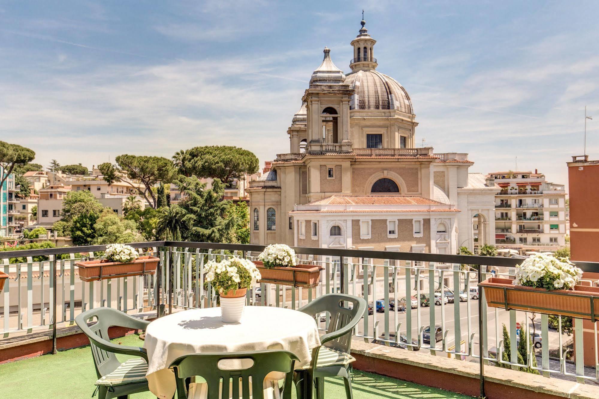 Ponte Milvio 3* Roma
