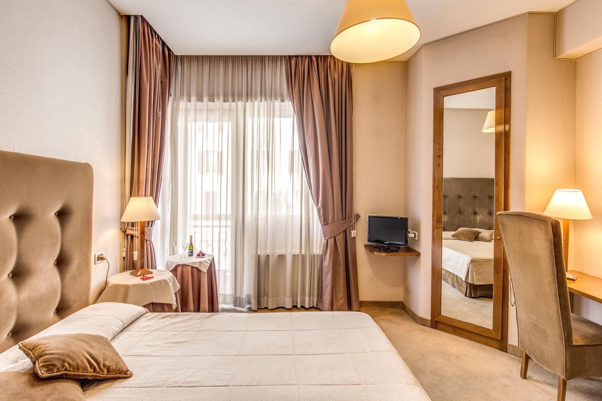 Ponte Milvio Hotel 3*
